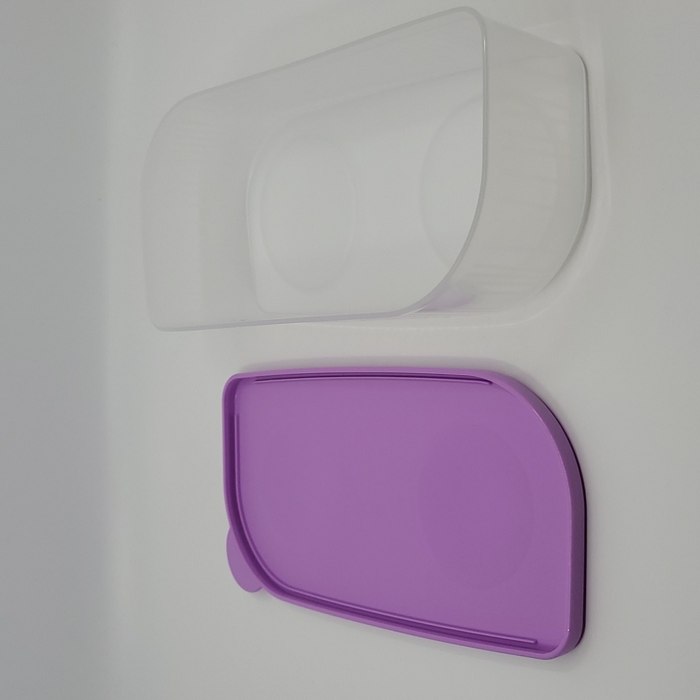 Tupperware Fresh and Cool New 1.1L Rectangular - Picture 2 of 7
